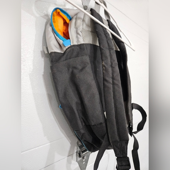 Backpack - Picture 4 of 4